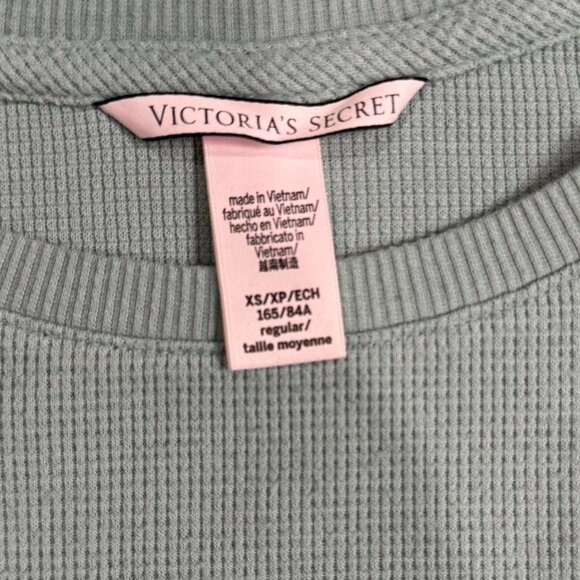 Victoria Secret PJ Set - Picture 4 of 4